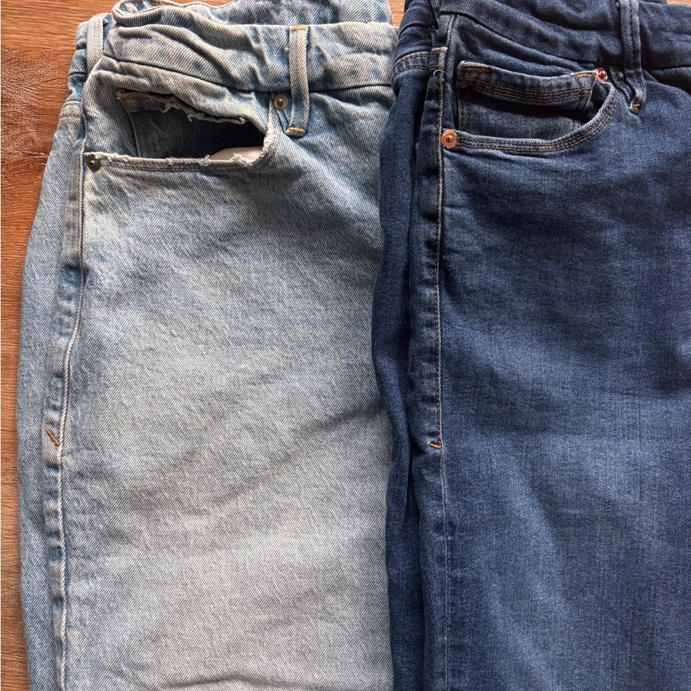 Good American Light and Dark Blue Straight Jeans